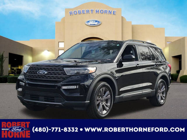 2022 Ford Explorer XLT 4WD photo