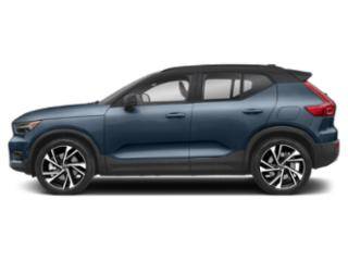 2022 Volvo XC40 R-Design AWD photo