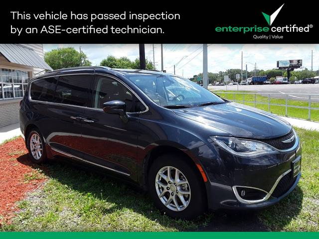 2020 Chrysler Pacifica Minivan Touring L FWD photo