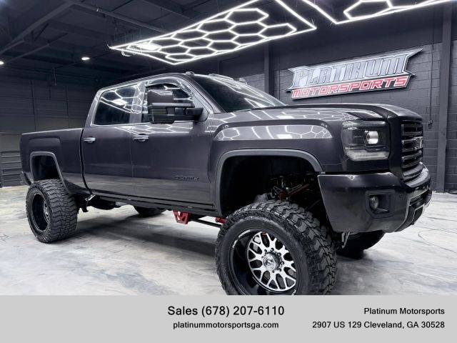 2015 GMC Sierra 2500HD Denali 4WD photo