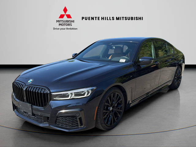 2022 BMW 7 Series 740i RWD photo