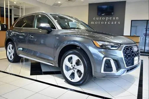 2022 Audi Q5 S line Premium Plus AWD photo