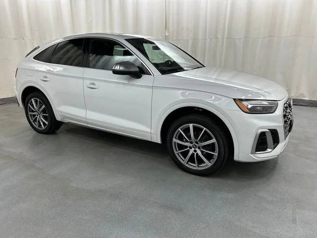 2022 Audi SQ5 Sportback Premium AWD photo