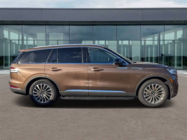 2022 Lincoln Aviator Reserve RWD photo