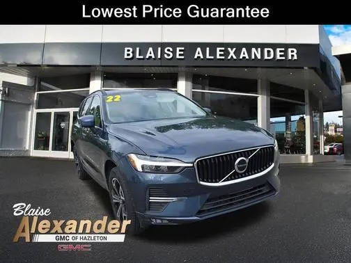 2022 Volvo XC60 Momentum AWD photo