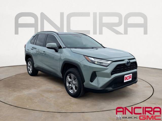 2022 Toyota RAV4 Hybrid XLE AWD photo