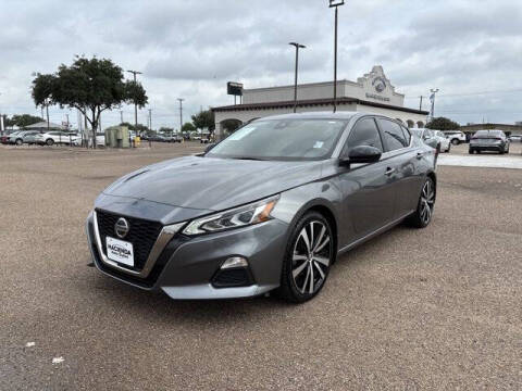 2022 Nissan Altima 2.5 SR FWD photo
