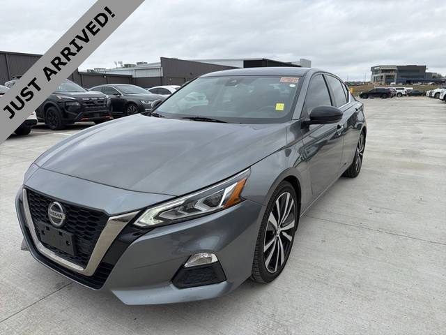 2022 Nissan Altima 2.0 SR FWD photo