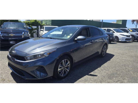2022 Kia Forte LXS FWD photo