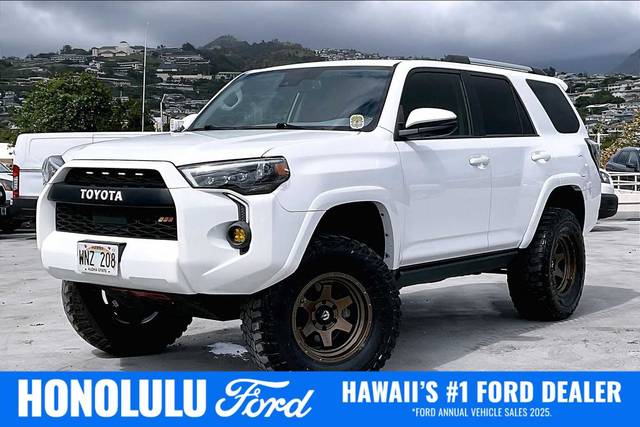 2022 Toyota 4Runner SR5 Premium 4WD photo
