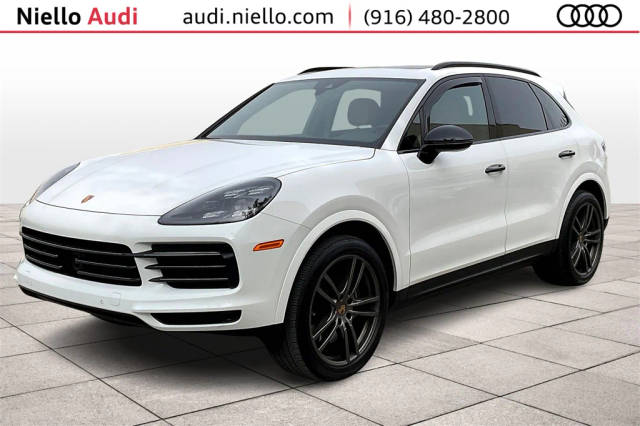 2022 Porsche Cayenne  AWD photo