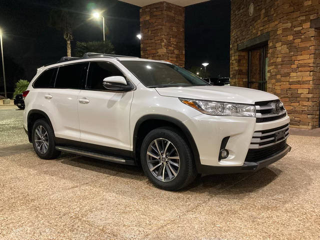 2019 Toyota Highlander XLE FWD photo