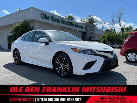 2019 Toyota Camry FWD photo