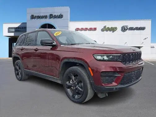 2022 Jeep Grand Cherokee Altitude 4WD photo
