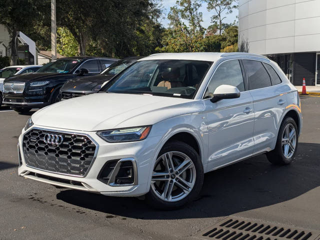 2022 Audi Q5 S line Premium AWD photo