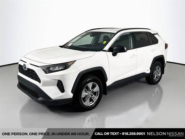 2022 Toyota RAV4 Hybrid LE AWD photo