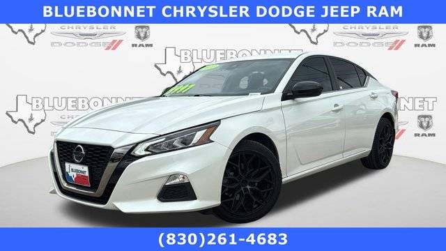 2022 Nissan Altima 2.5 SR AWD photo