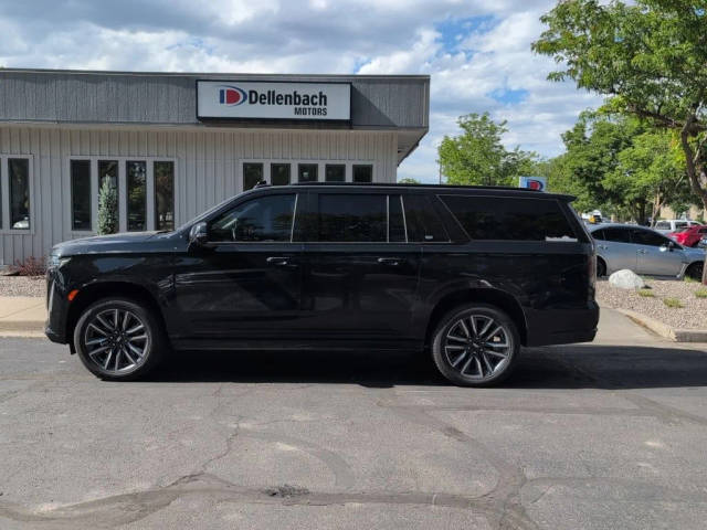 2022 Cadillac Escalade ESV Sport 4WD photo