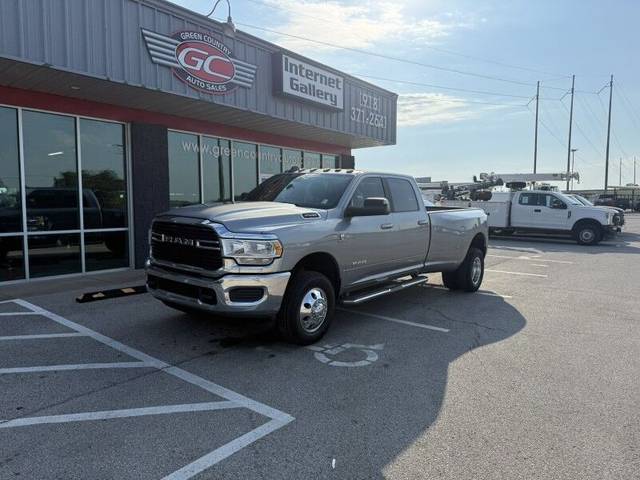 2021 Ram 3500 Big Horn 4WD photo