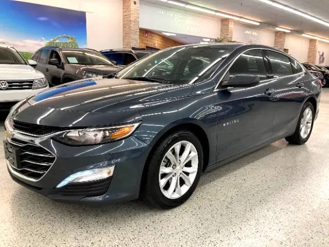 2019 Chevrolet Malibu LT FWD photo