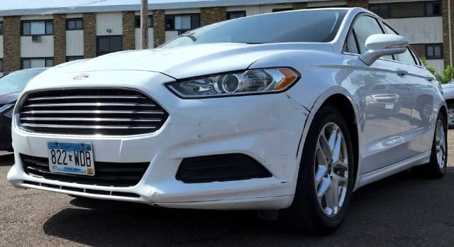 2015 Ford Fusion SE FWD photo