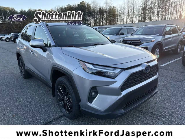 2022 Toyota RAV4 Hybrid XLE Premium AWD photo