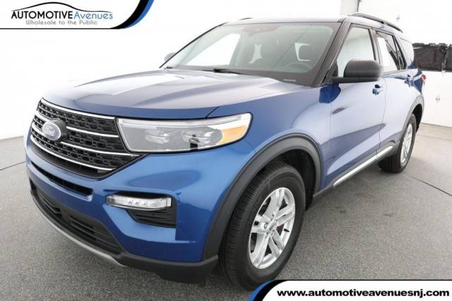 2022 Ford Explorer XLT 4WD photo