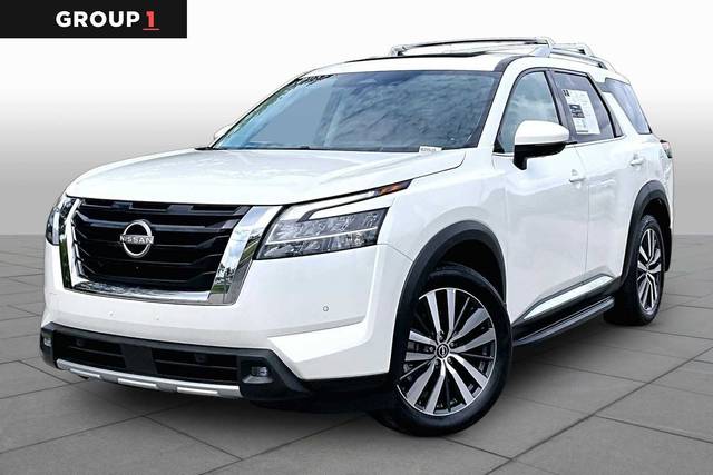 2022 Nissan Pathfinder Platinum 4WD photo