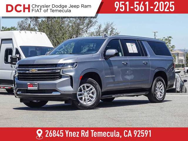2022 Chevrolet Suburban LT RWD photo