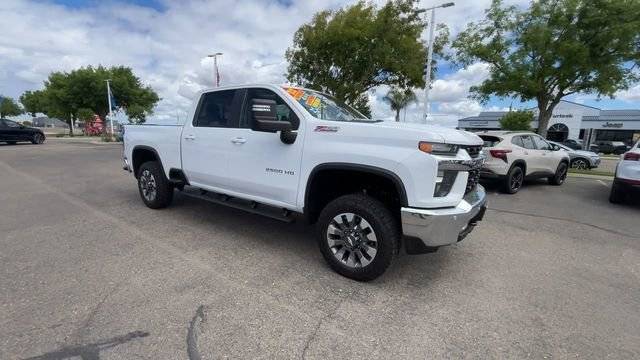 2022 Chevrolet Silverado 2500HD LT 4WD photo