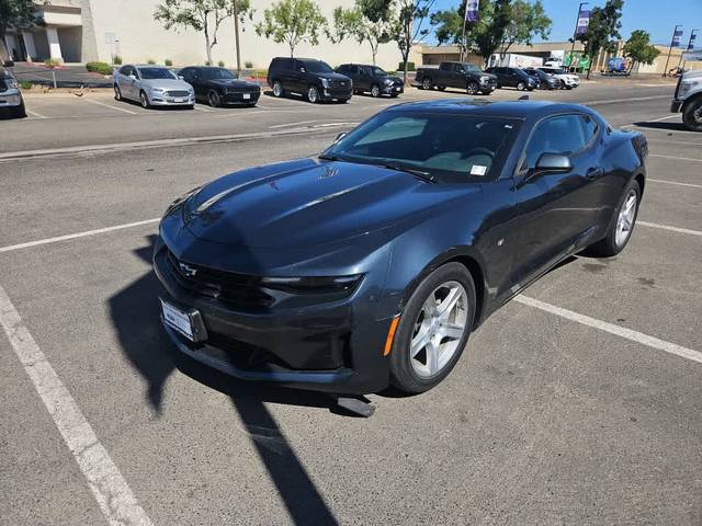 2022 Chevrolet Camaro 1LT RWD photo