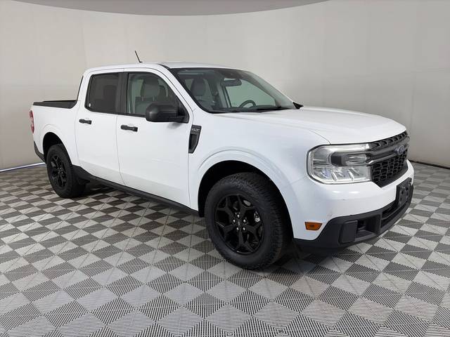 2022 Ford Maverick XLT AWD photo