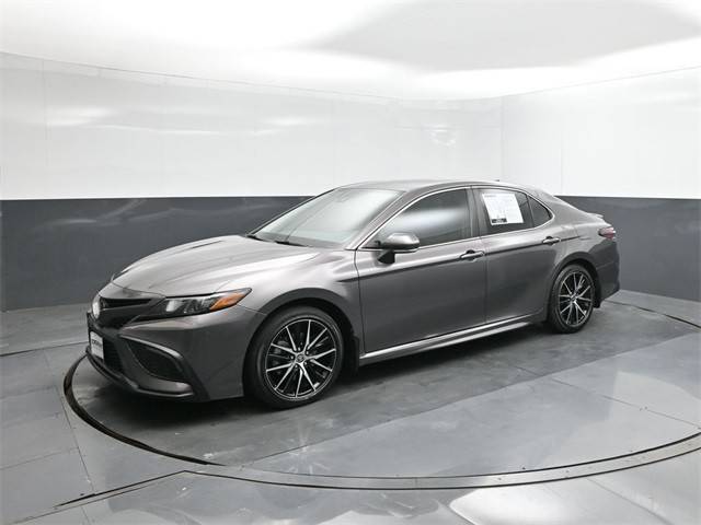 2022 Toyota Camry SE FWD photo