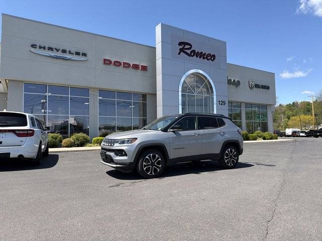 2022 Jeep Compass Limited 4WD photo