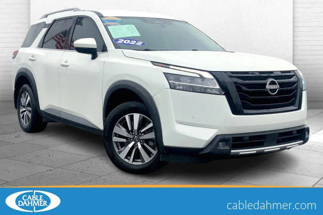 2022 Nissan Pathfinder SL 4WD photo