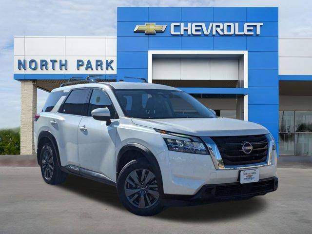 2022 Nissan Pathfinder SV FWD photo