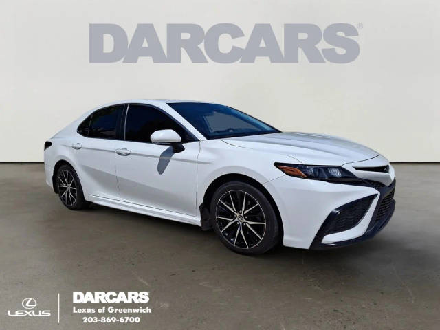 2022 Toyota Camry SE AWD photo