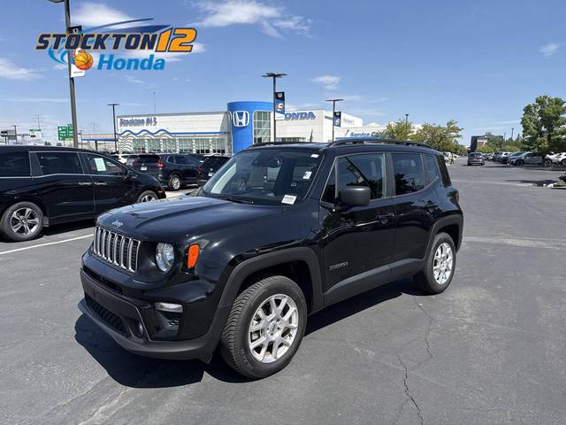 2022 Jeep Renegade Latitude 4WD photo