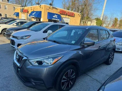 2020 Nissan Kicks SV FWD photo