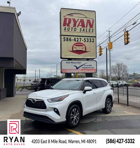 2022 Toyota Highlander XLE AWD photo
