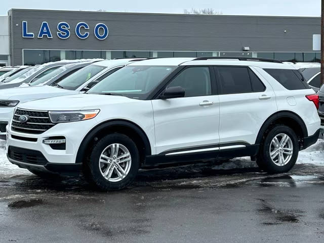 2022 Ford Explorer XLT 4WD photo