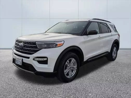 2022 Ford Explorer XLT RWD photo