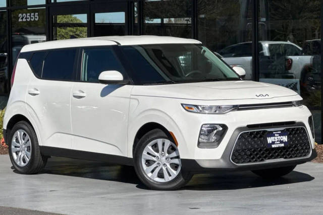 2022 Kia Soul LX FWD photo