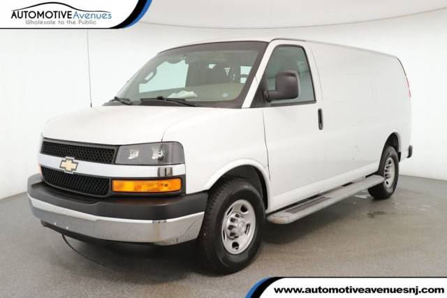 2019 Chevrolet Express Cargo  RWD photo