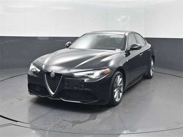 2022 Alfa Romeo Giulia Ti AWD photo