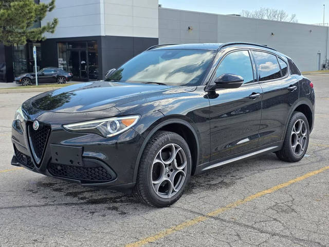 2022 Alfa Romeo Stelvio Sprint AWD photo