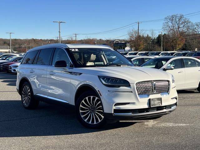 2022 Lincoln Aviator Standard AWD photo