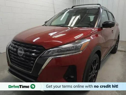 2022 Nissan Kicks SR FWD photo