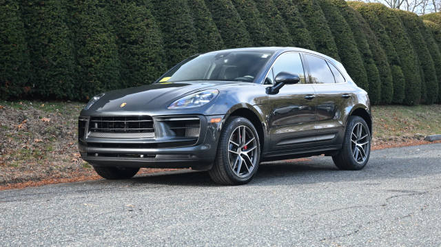 2022 Porsche Macan S AWD photo