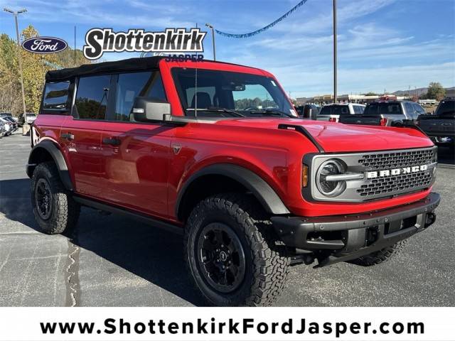 2022 Ford Bronco 4 Door Badlands 4WD photo